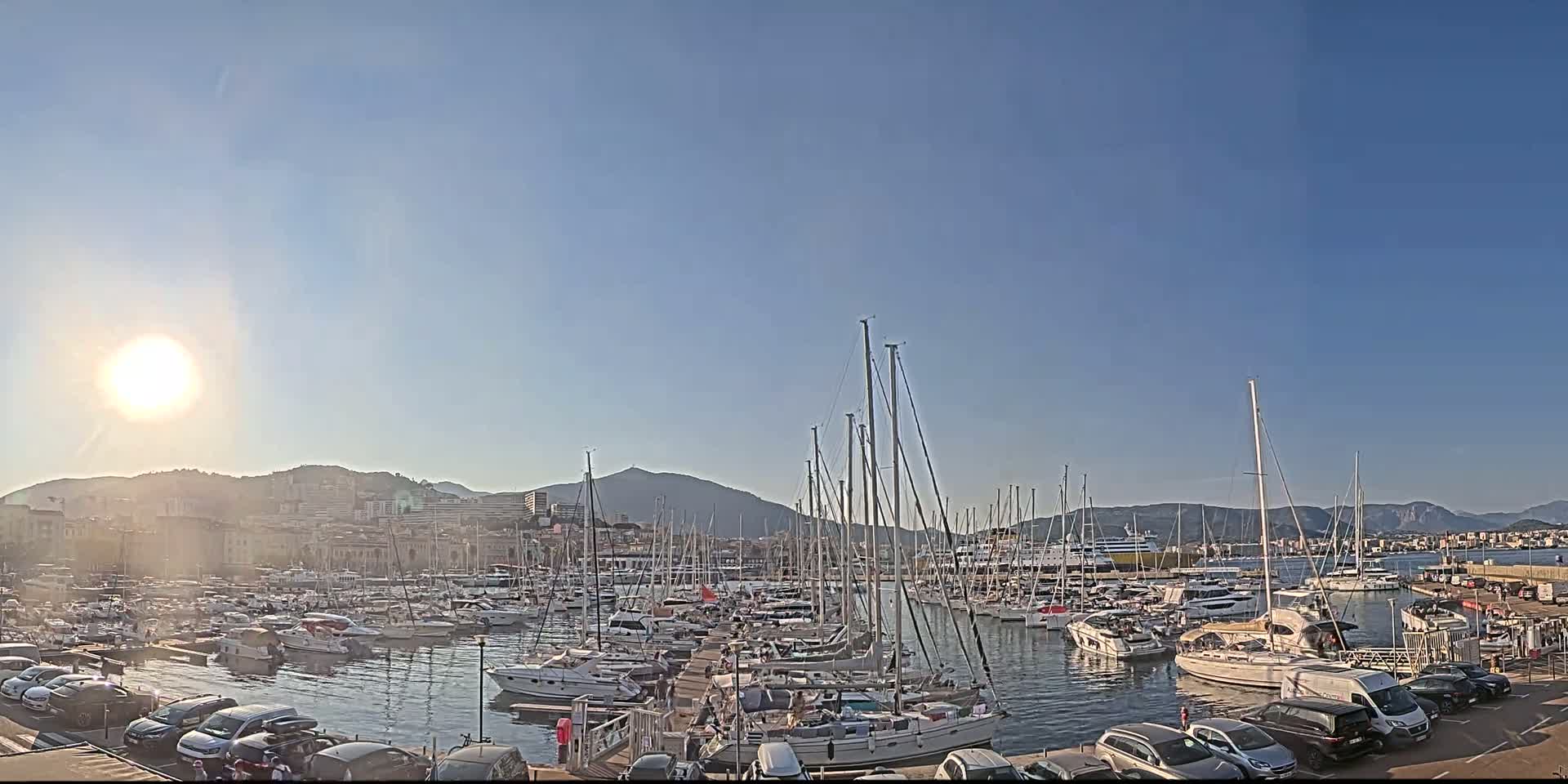 Ajaccio City & Port de Plaisance Charles Ornano Live Cam - Ajaccio, Corse-du-Sud, Corse , France