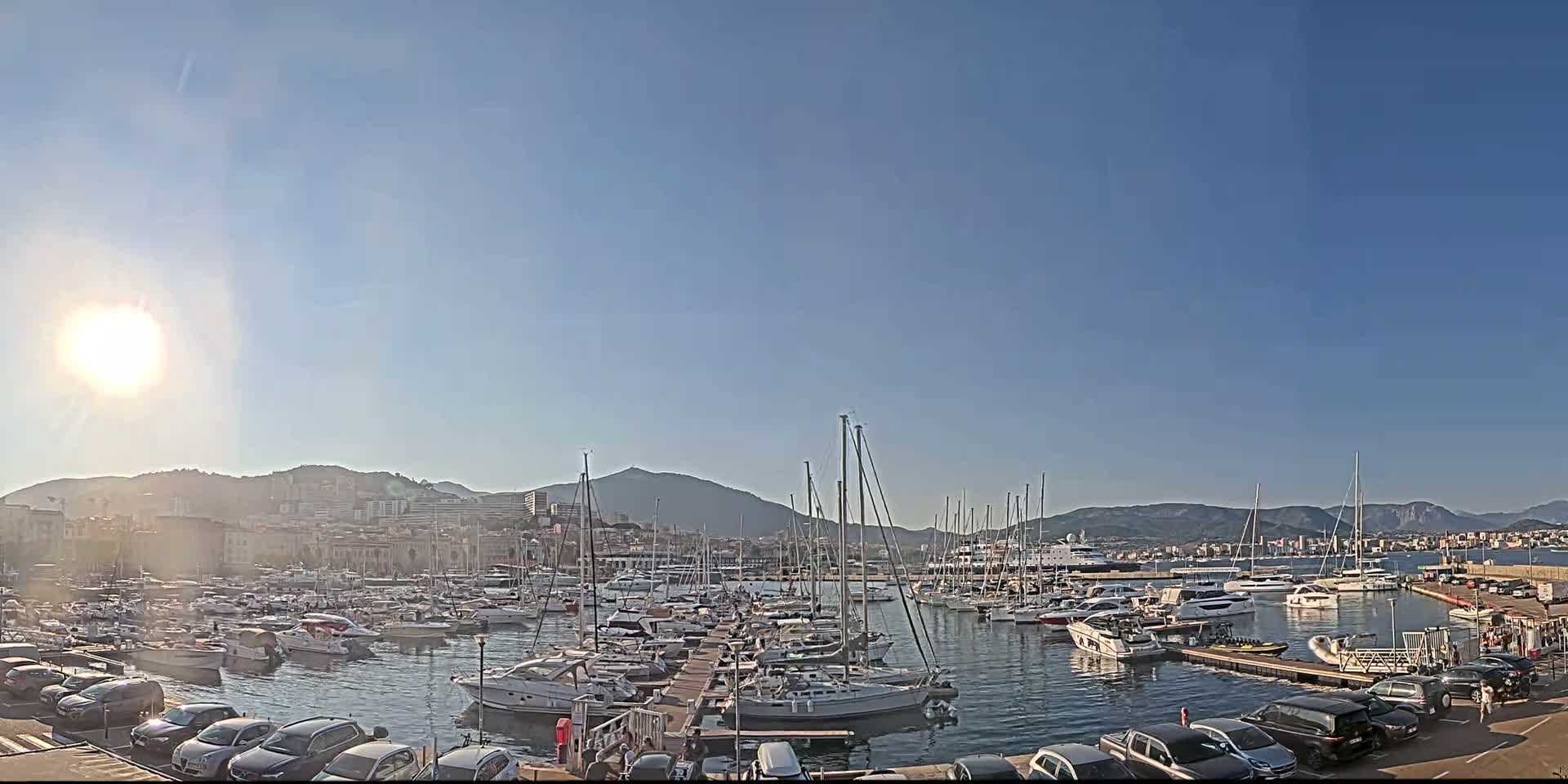 Ajaccio City & Port de Plaisance Charles Ornano Live Cam - Ajaccio, Corse-du-Sud, Corse , France