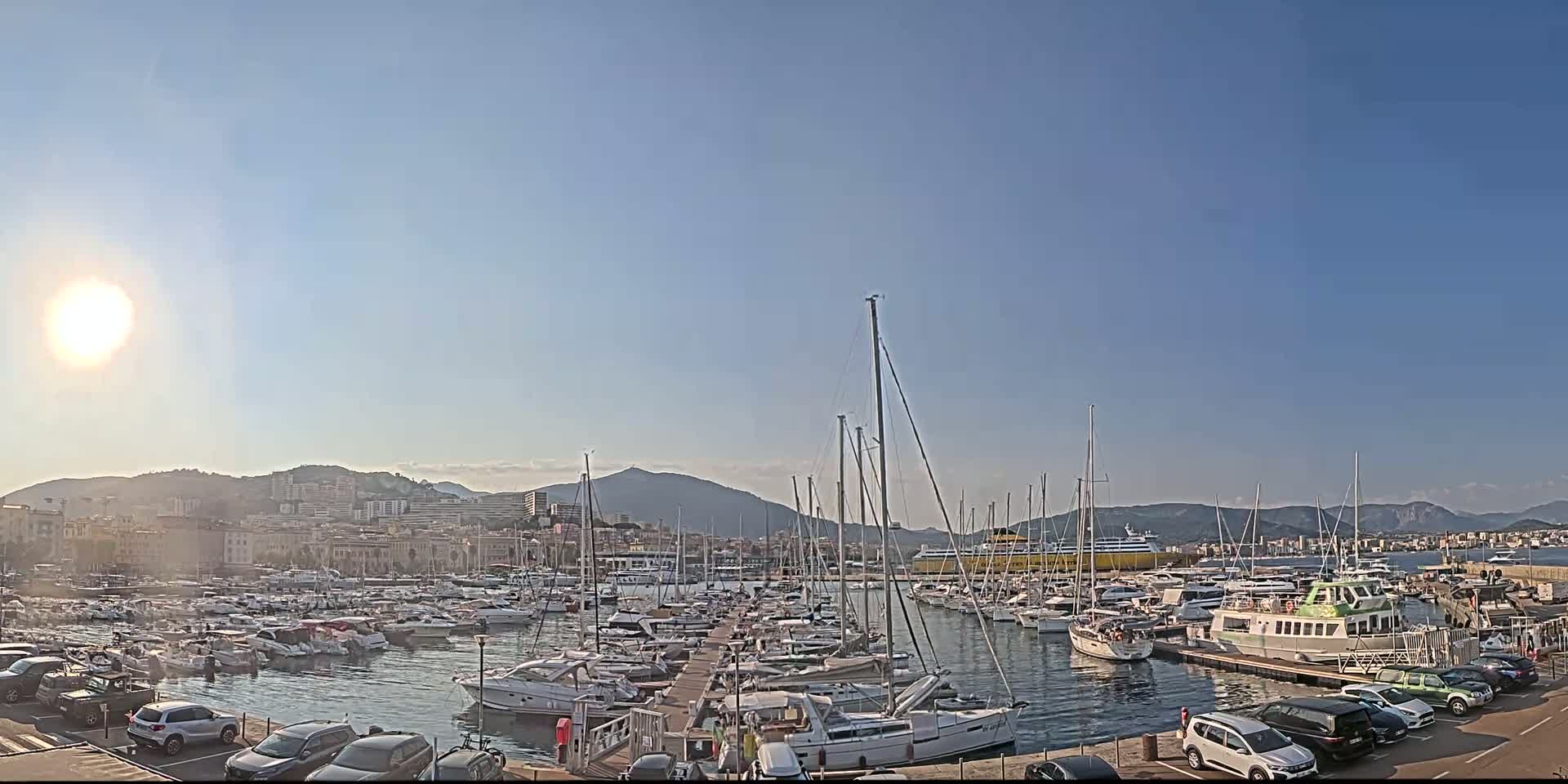 Ajaccio City & Port de Plaisance Charles Ornano Live Cam - Ajaccio, Corse-du-Sud, Corse , France