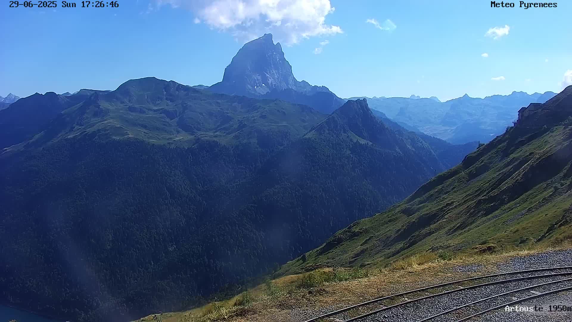 Laruns, Artouste Mount Live Cam - Oloron-Sainte-Marie, Pyrenees-Atlantiques, Nouvelle-Aquitaine, France