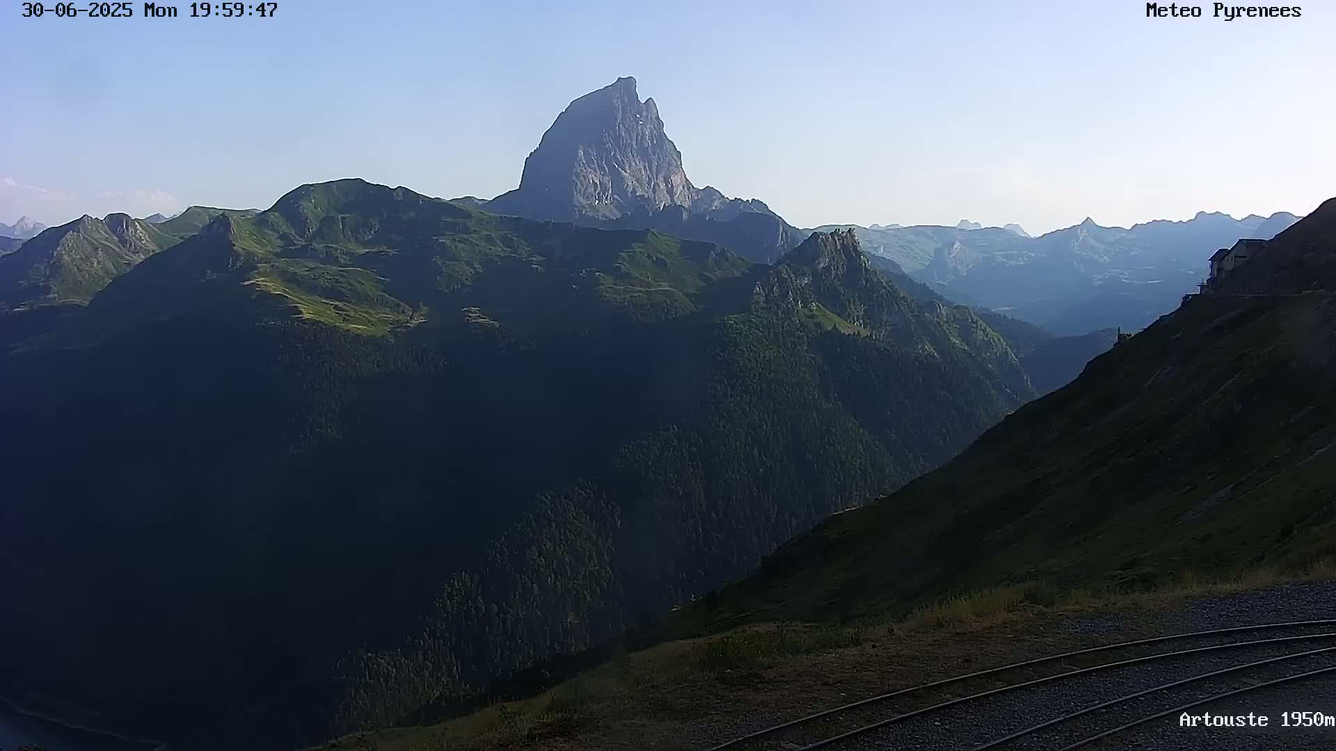 Laruns, Artouste Mount Live Cam - Oloron-Sainte-Marie, Pyrenees-Atlantiques, Nouvelle-Aquitaine, France