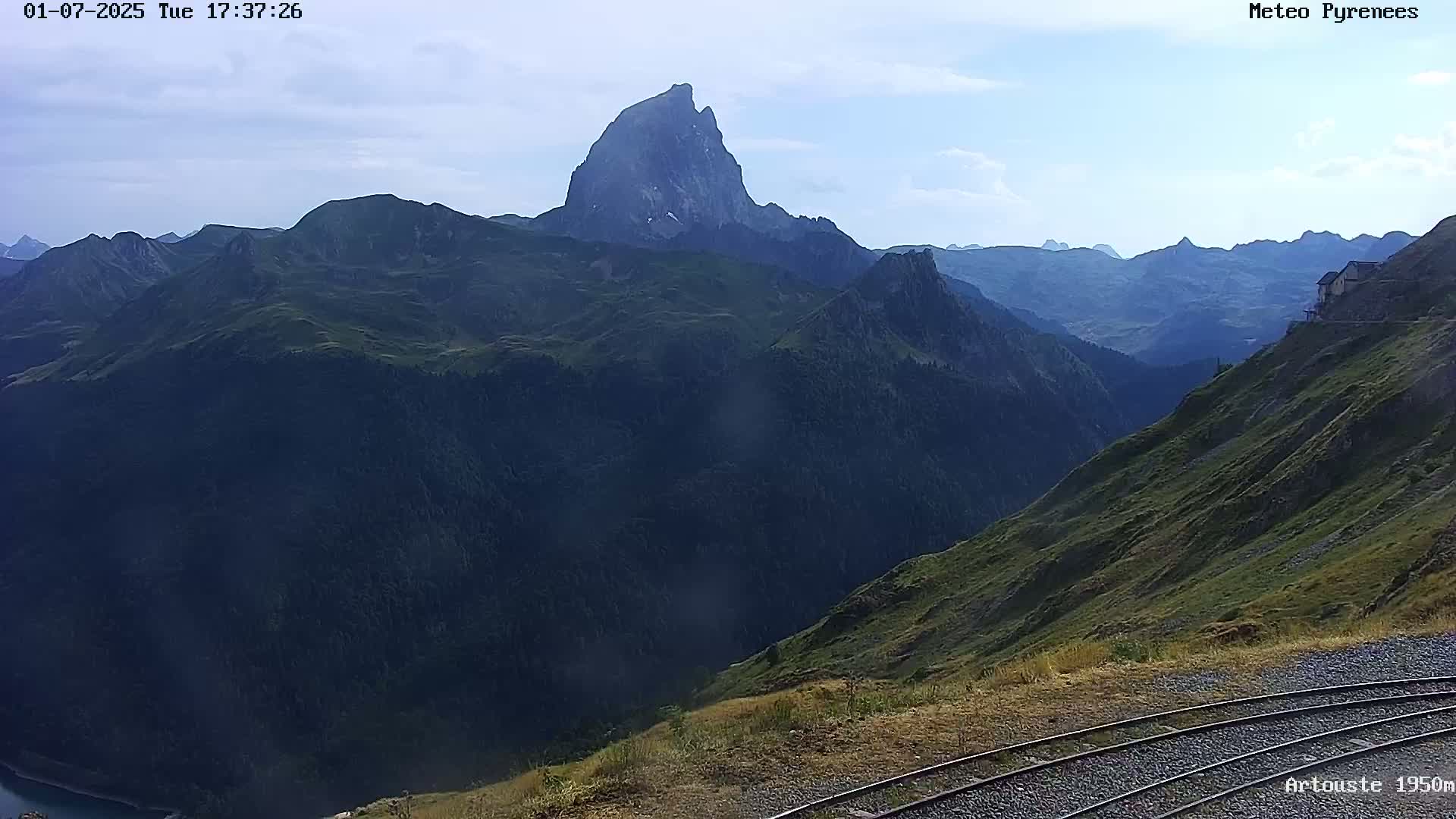 Laruns, Artouste Mount Live Cam - Oloron-Sainte-Marie, Pyrenees-Atlantiques, Nouvelle-Aquitaine, France