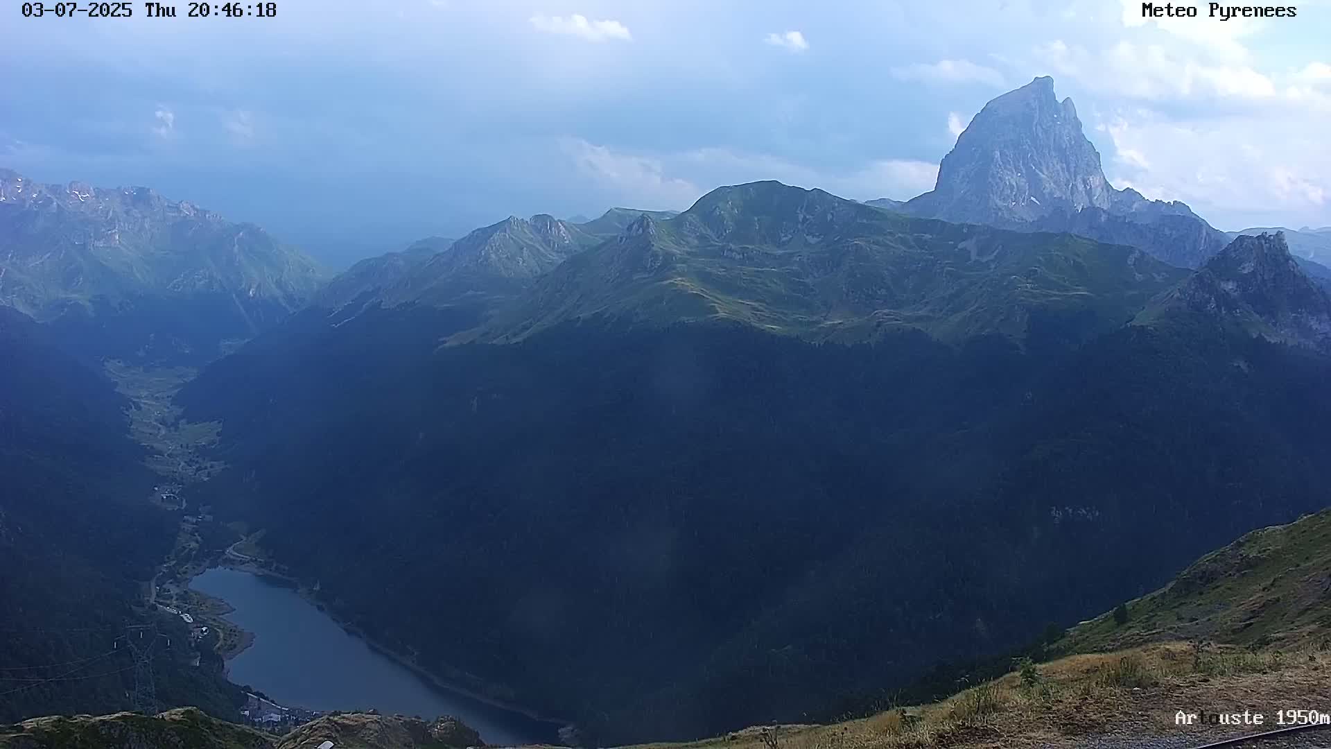 Laruns, Artouste Mount Live Cam - Oloron-Sainte-Marie, Pyrenees-Atlantiques, Nouvelle-Aquitaine, France