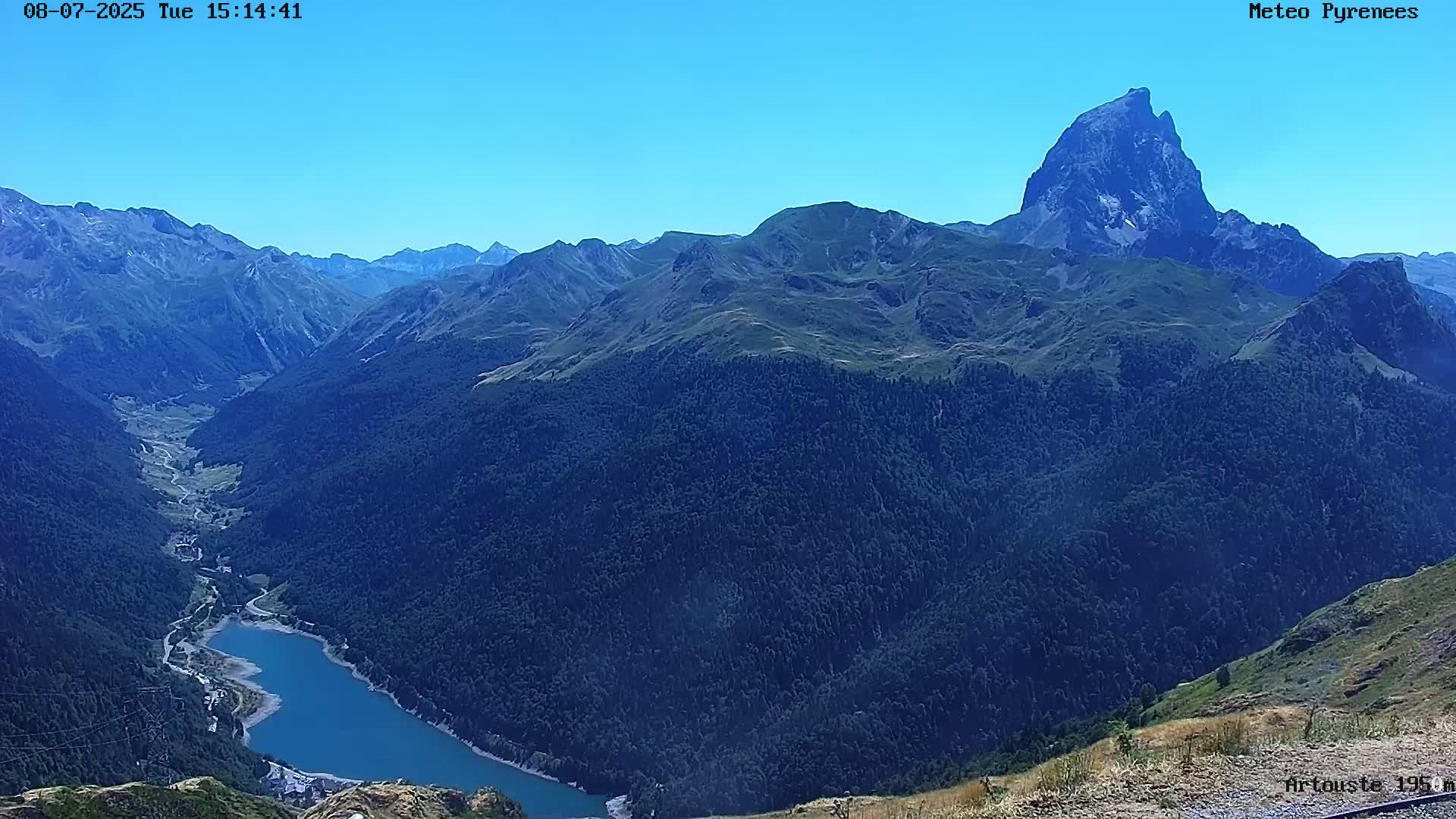 Laruns, Artouste Mount Live Cam - Oloron-Sainte-Marie, Pyrenees-Atlantiques, Nouvelle-Aquitaine, France