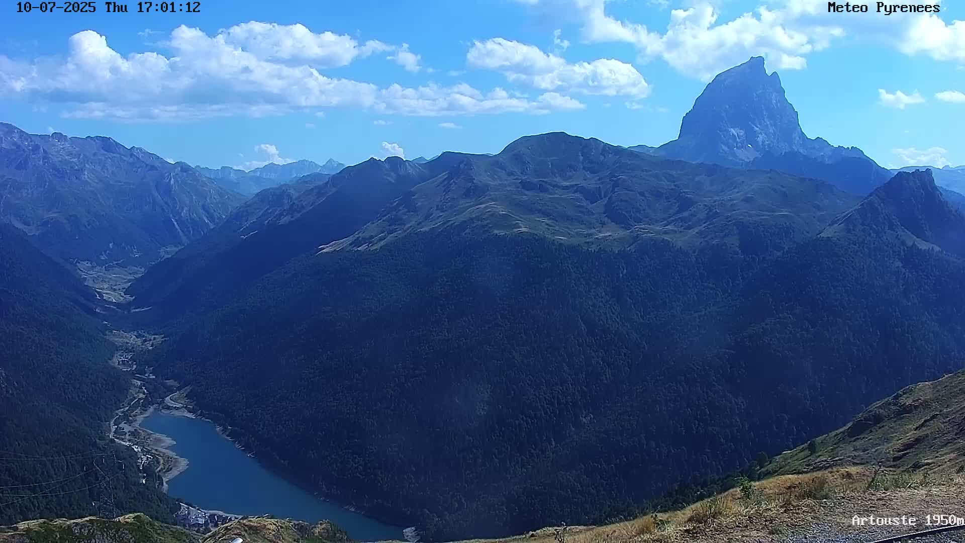 Laruns, Artouste Mount Live Cam - Oloron-Sainte-Marie, Pyrenees-Atlantiques, Nouvelle-Aquitaine, France