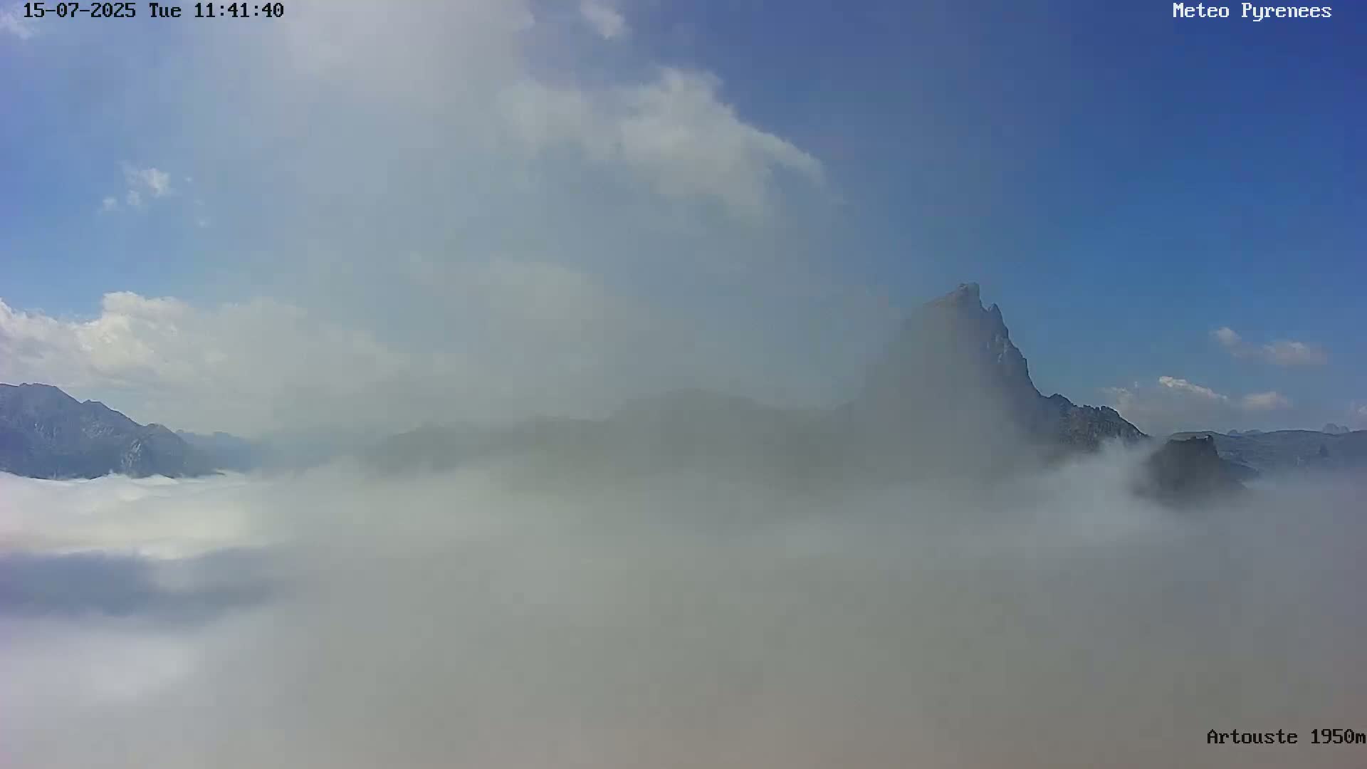 Laruns, Artouste Mount Live Cam - Oloron-Sainte-Marie, Pyrenees-Atlantiques, Nouvelle-Aquitaine, France