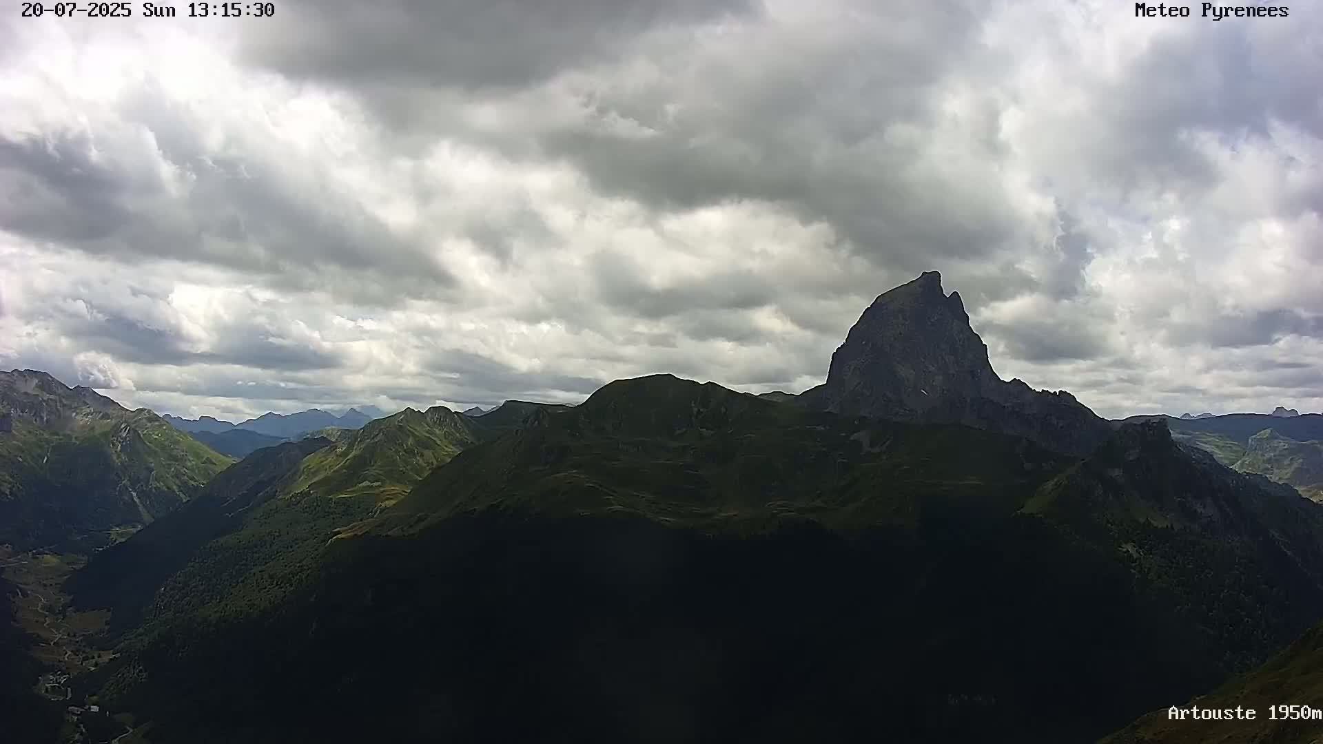 Laruns, Artouste Mount Live Cam - Oloron-Sainte-Marie, Pyrenees-Atlantiques, Nouvelle-Aquitaine, France