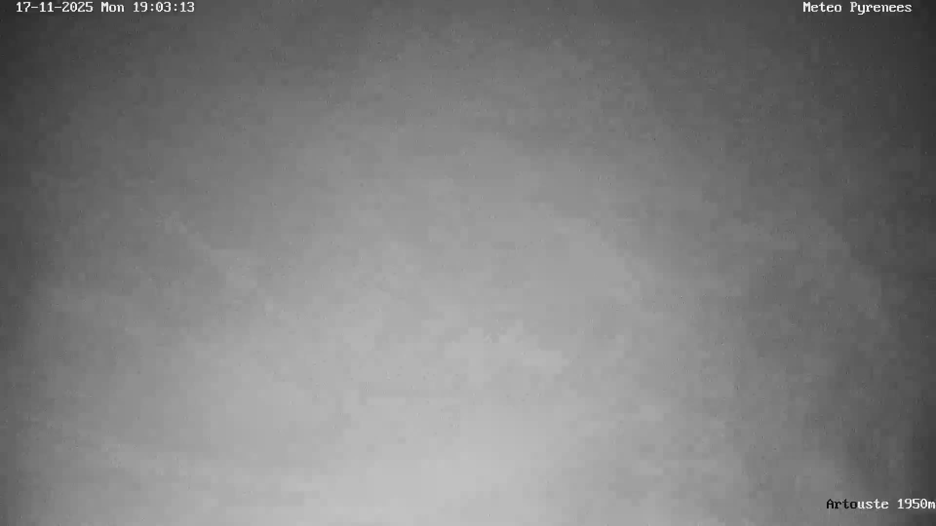 Laruns, Artouste Mount Live Cam - Oloron-Sainte-Marie, Pyrenees-Atlantiques, Nouvelle-Aquitaine, France