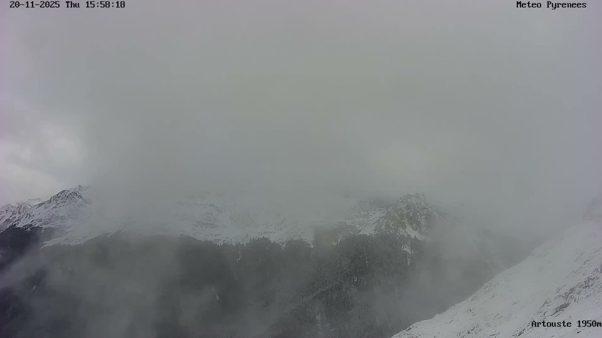 Laruns, Artouste Mount Live Cam - Oloron-Sainte-Marie, Pyrenees-Atlantiques, Nouvelle-Aquitaine, France