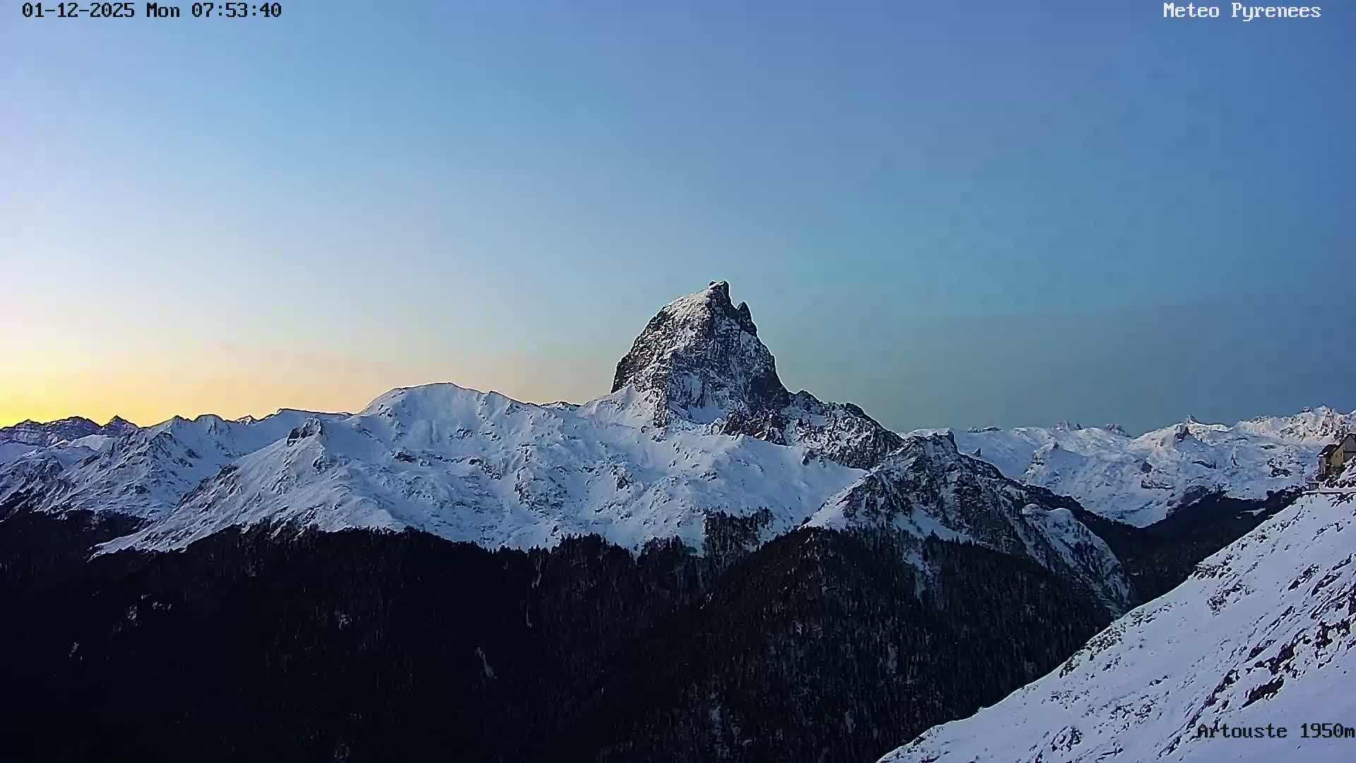Laruns, Artouste Mount Live Cam - Oloron-Sainte-Marie, Pyrenees-Atlantiques, Nouvelle-Aquitaine, France