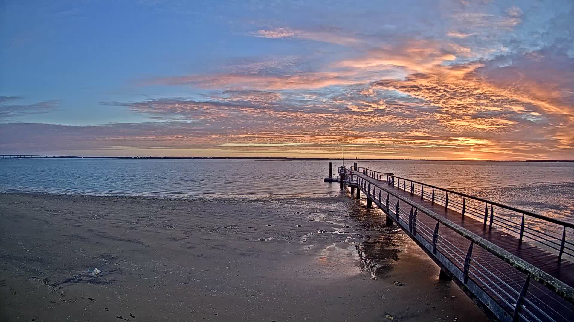 Laruns, Artouste Mount Live Cam - Oloron-Sainte-Marie, Pyrenees-Atlantiques, Nouvelle-Aquitaine, France