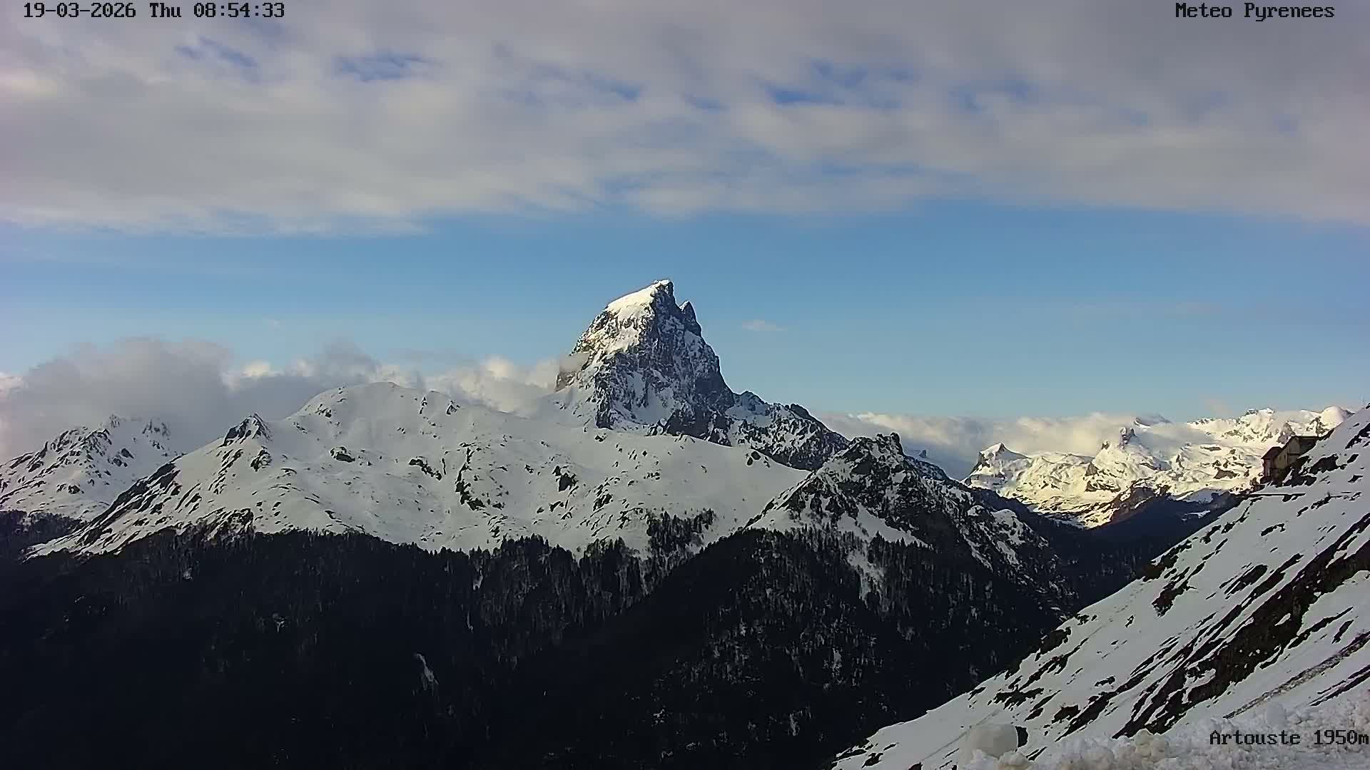 Laruns, Artouste Mount Live Cam - Oloron-Sainte-Marie, Pyrenees-Atlantiques, Nouvelle-Aquitaine, France