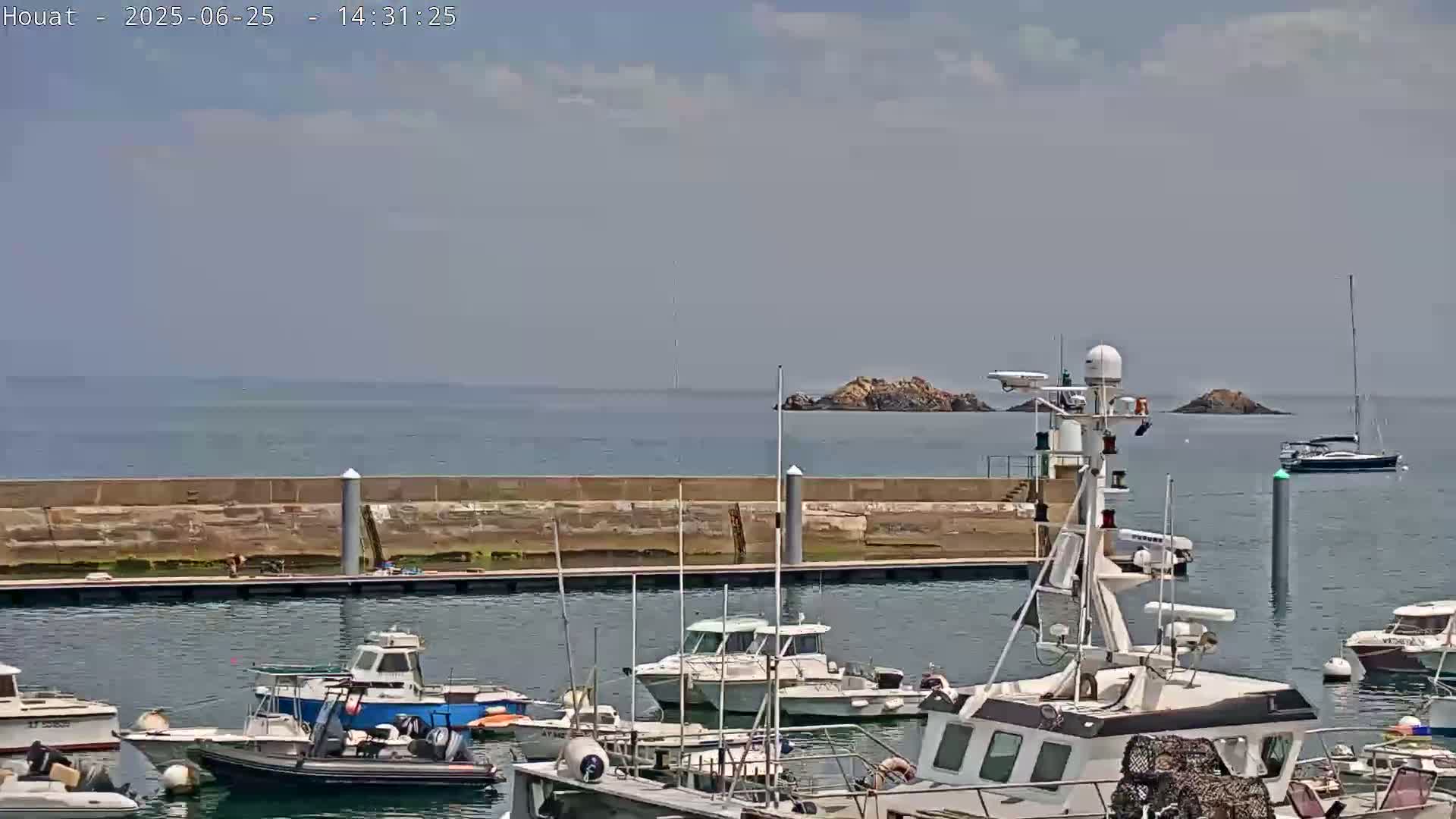 Houat Island Coast Live Cam - Ile-d'Houat, Morbihan, Bretagne, France