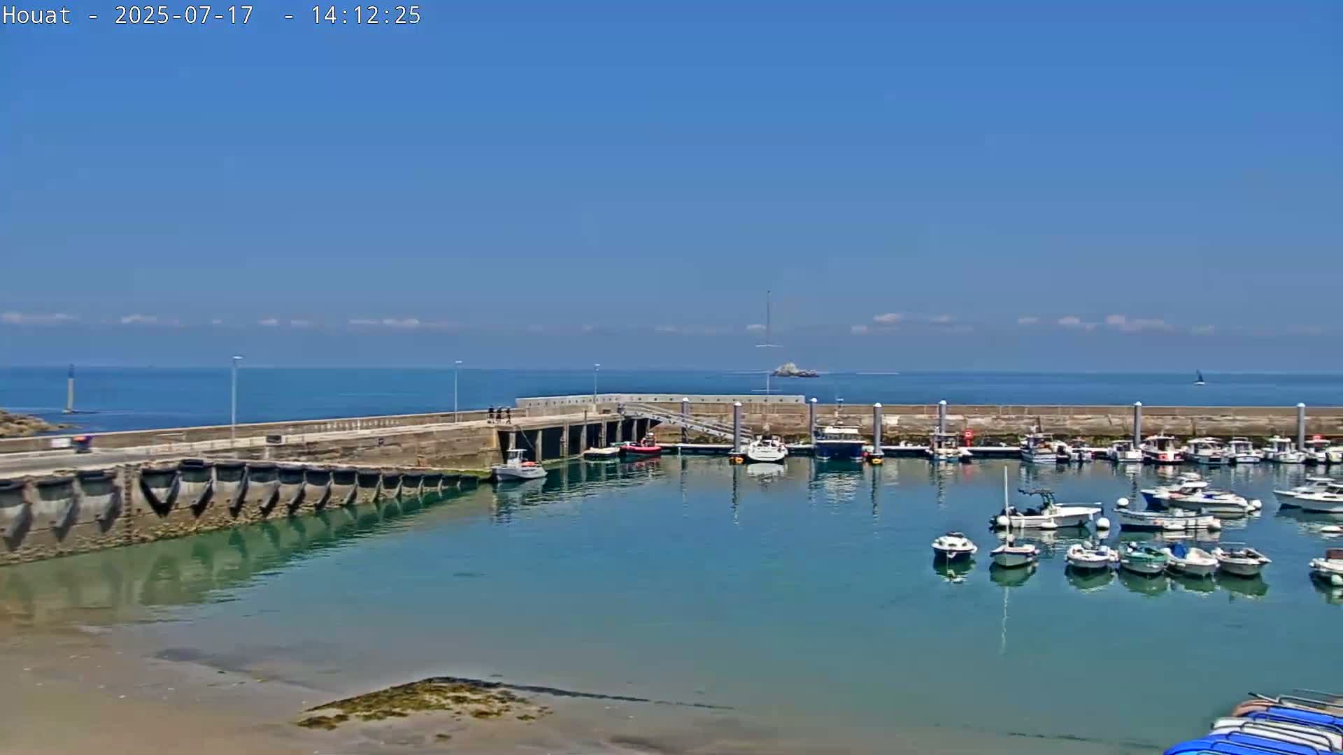 Houat Island Coast Live Cam - Ile-d'Houat, Morbihan, Bretagne, France