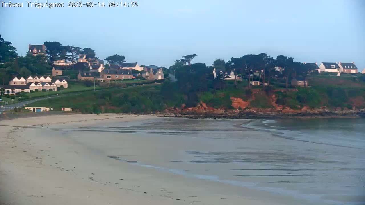 Trévou-Tréguignec, Plage de Trestel Beach Live Cam - Lannion, Côtes-d'Armor, Bretagne, France