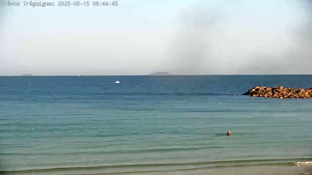 Trévou-Tréguignec, Plage de Trestel Beach Live Cam - Lannion, Côtes-d'Armor, Bretagne, France