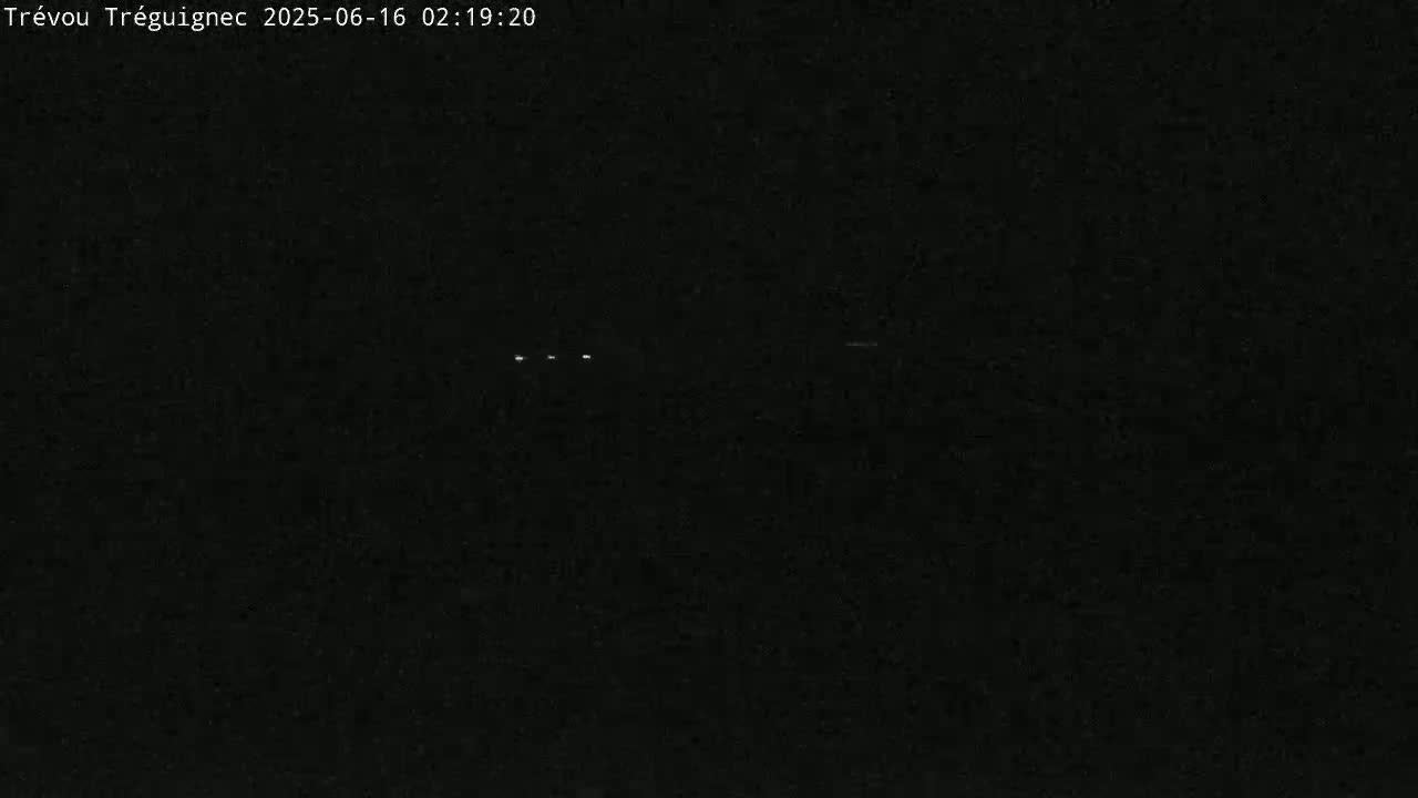 Trévou-Tréguignec, Plage de Trestel Beach Live Cam - Lannion, Côtes-d'Armor, Bretagne, France