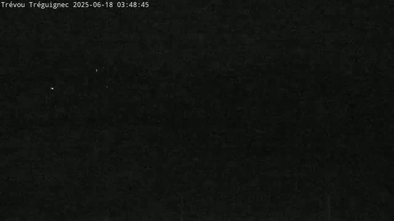 Trévou-Tréguignec, Plage de Trestel Beach Live Cam - Lannion, Côtes-d'Armor, Bretagne, France