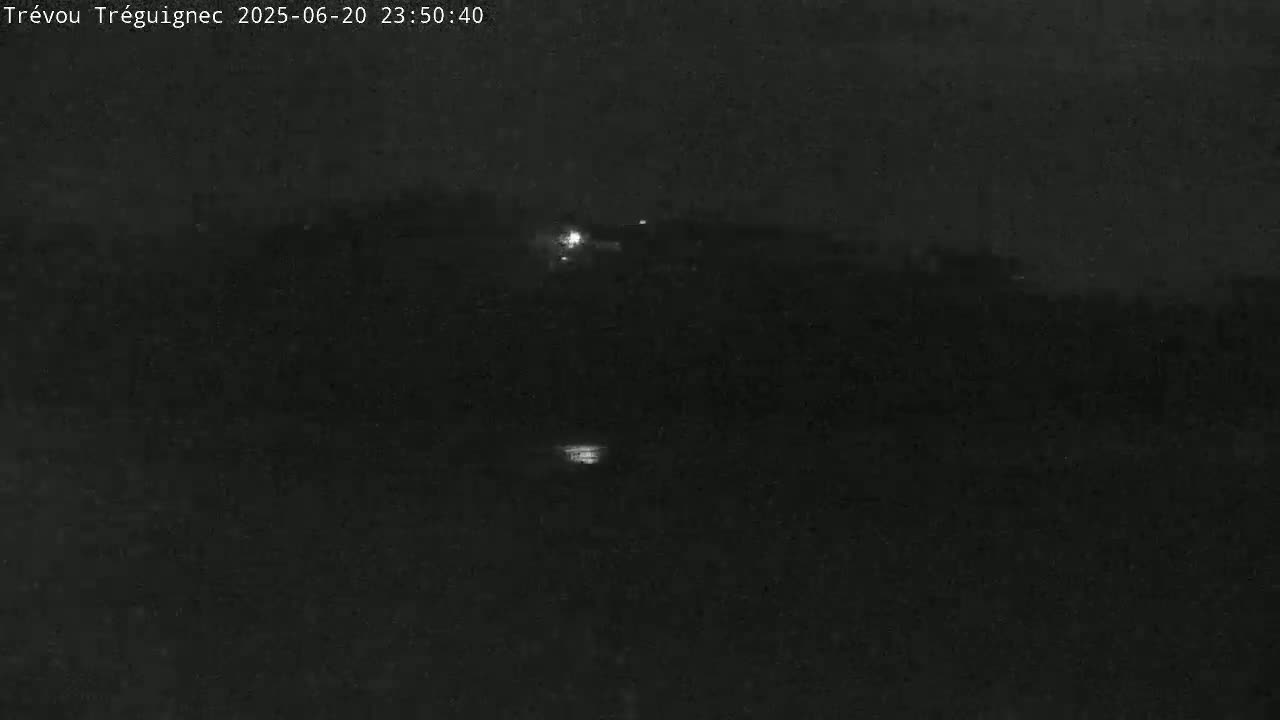 Trévou-Tréguignec, Plage de Trestel Beach Live Cam - Lannion, Côtes-d'Armor, Bretagne, France