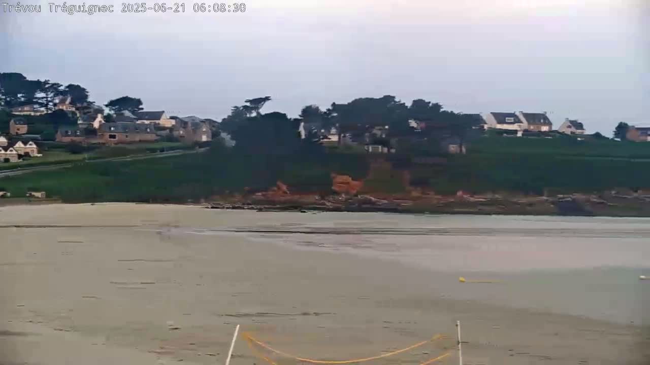 Trévou-Tréguignec, Plage de Trestel Beach Live Cam - Lannion, Côtes-d'Armor, Bretagne, France