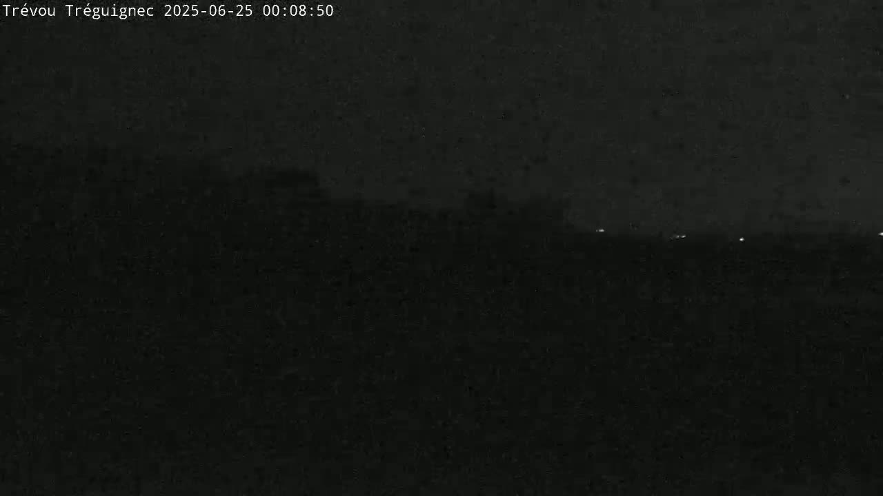 Trévou-Tréguignec, Plage de Trestel Beach Live Cam - Lannion, Côtes-d'Armor, Bretagne, France