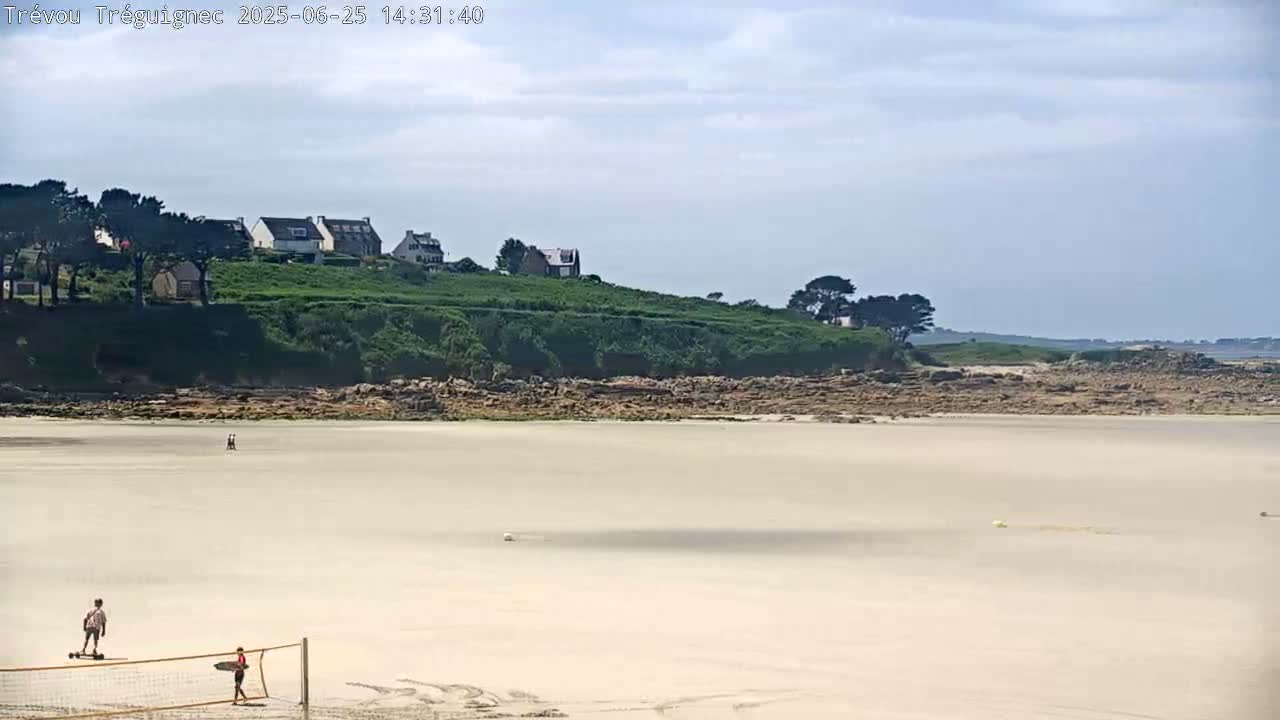 Trévou-Tréguignec, Plage de Trestel Beach Live Cam - Lannion, Côtes-d'Armor, Bretagne, France
