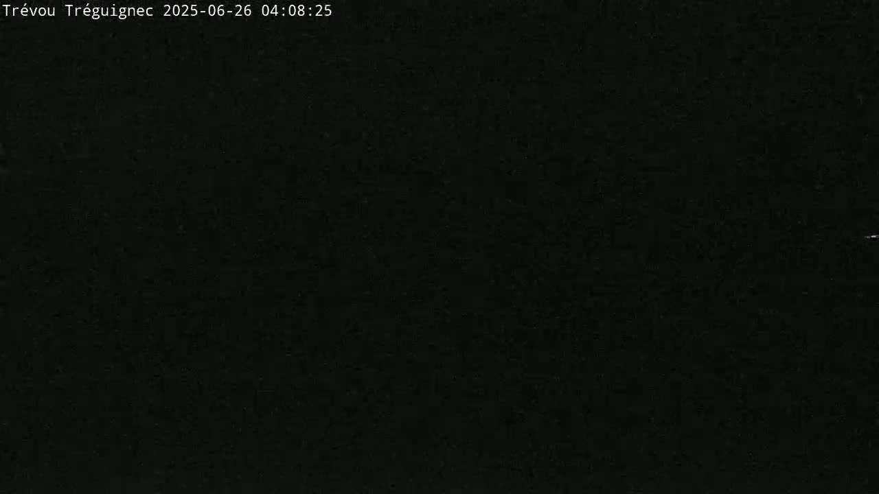 Trévou-Tréguignec, Plage de Trestel Beach Live Cam - Lannion, Côtes-d'Armor, Bretagne, France