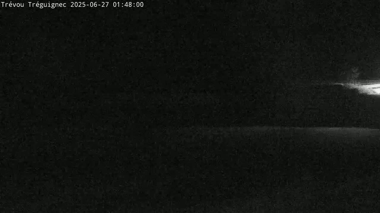 Trévou-Tréguignec, Plage de Trestel Beach Live Cam - Lannion, Côtes-d'Armor, Bretagne, France