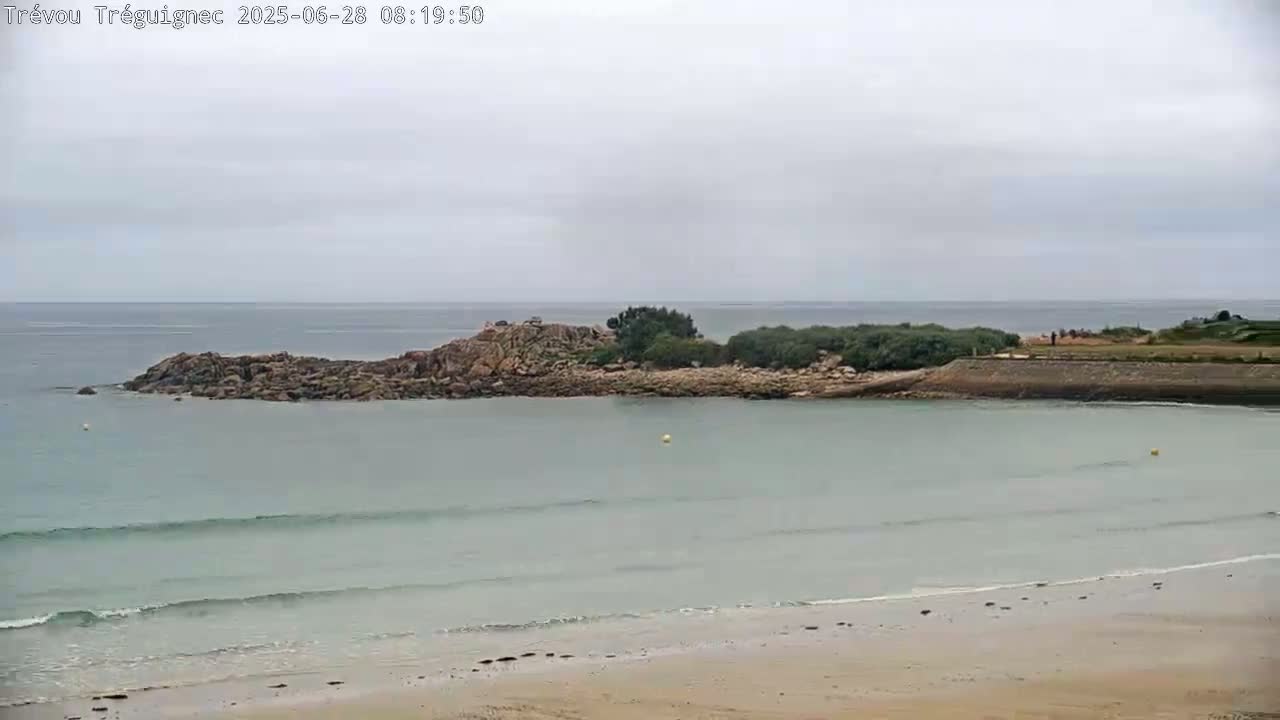 Trévou-Tréguignec, Plage de Trestel Beach Live Cam - Lannion, Côtes-d'Armor, Bretagne, France