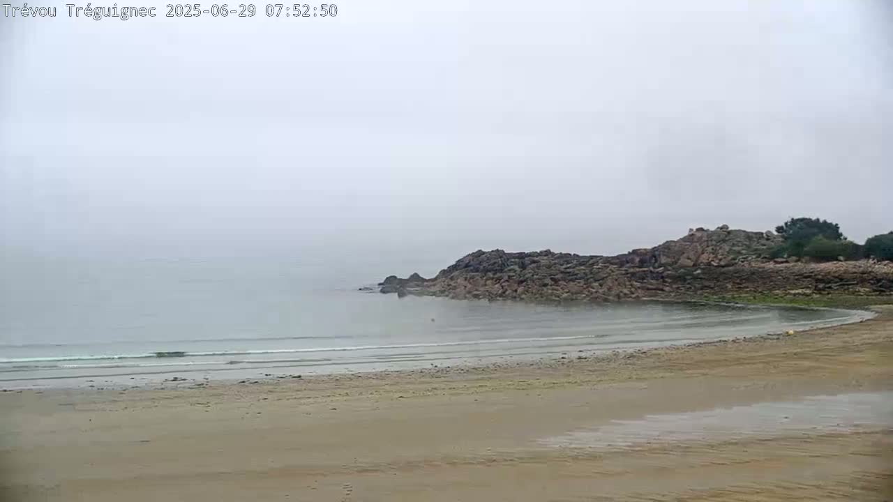 Trévou-Tréguignec, Plage de Trestel Beach Live Cam - Lannion, Côtes-d'Armor, Bretagne, France