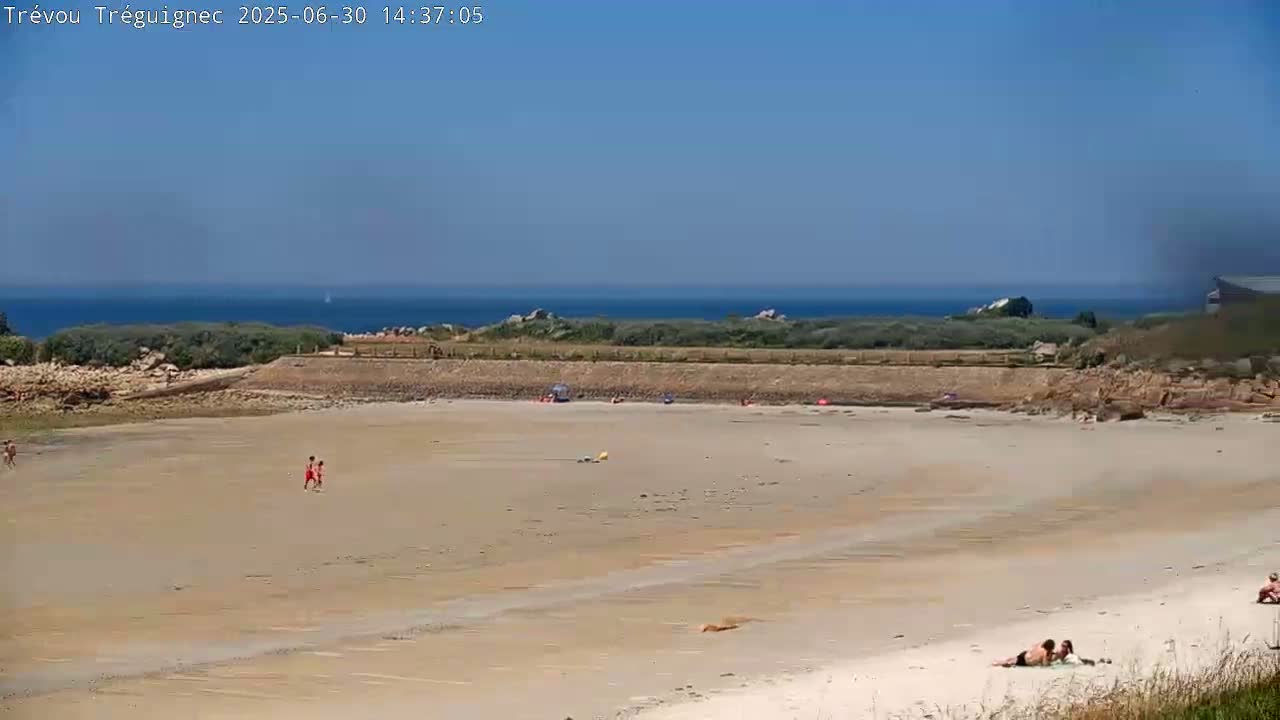 Trévou-Tréguignec, Plage de Trestel Beach Live Cam - Lannion, Côtes-d'Armor, Bretagne, France