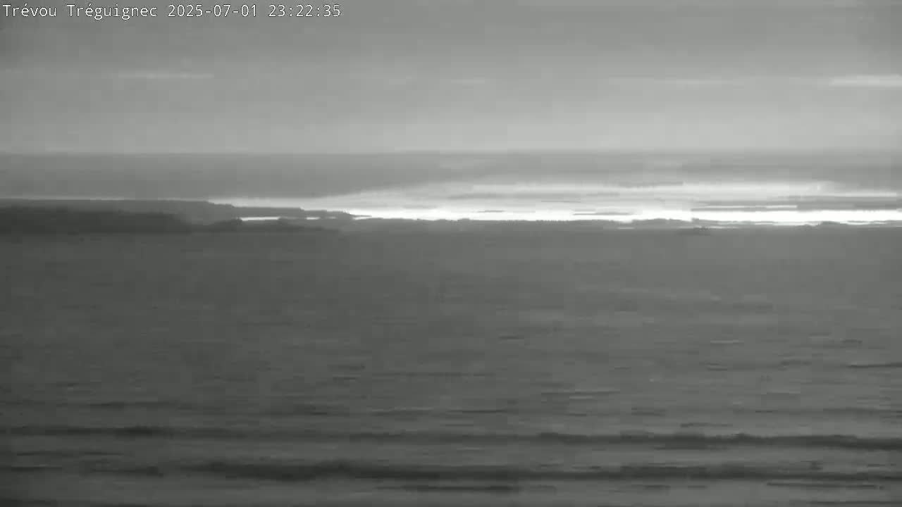 Trévou-Tréguignec, Plage de Trestel Beach Live Cam - Lannion, Côtes-d'Armor, Bretagne, France
