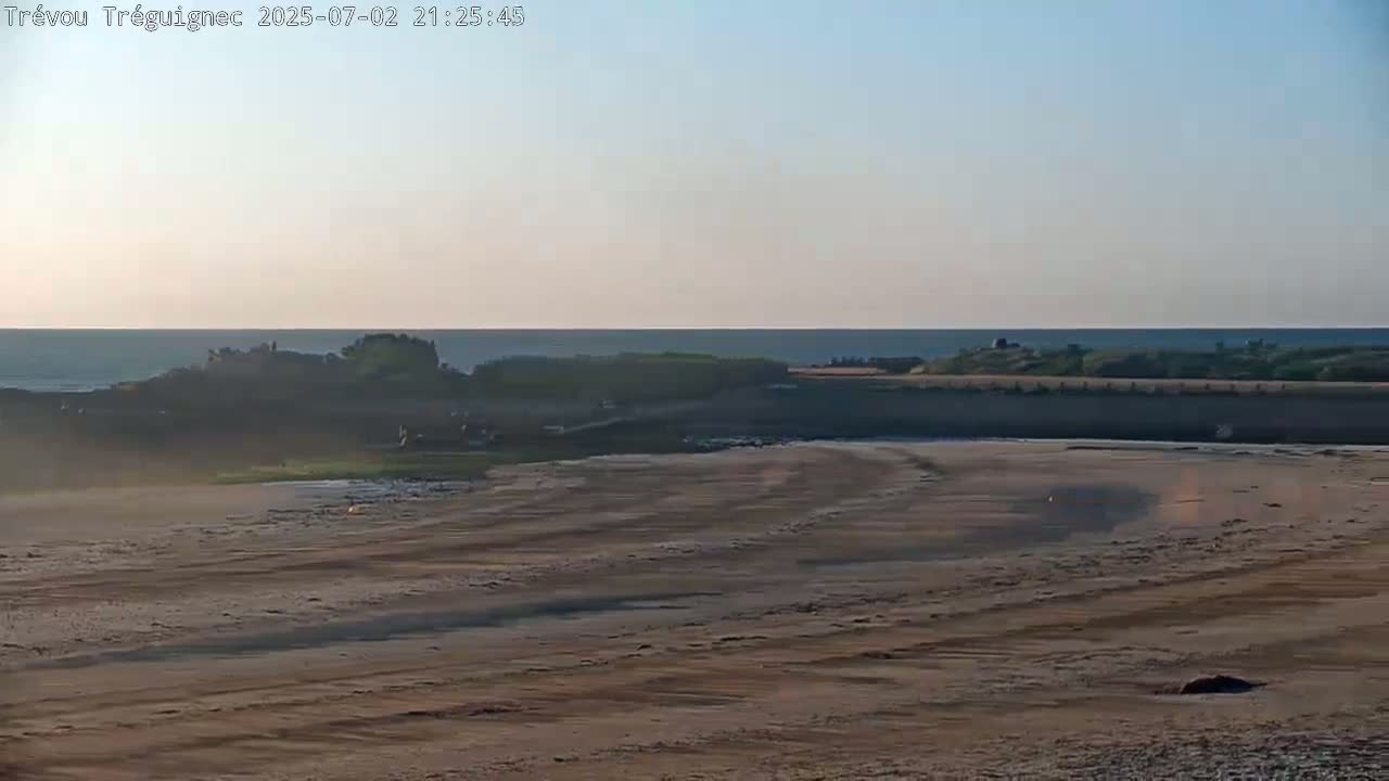 Trévou-Tréguignec, Plage de Trestel Beach Live Cam - Lannion, Côtes-d'Armor, Bretagne, France