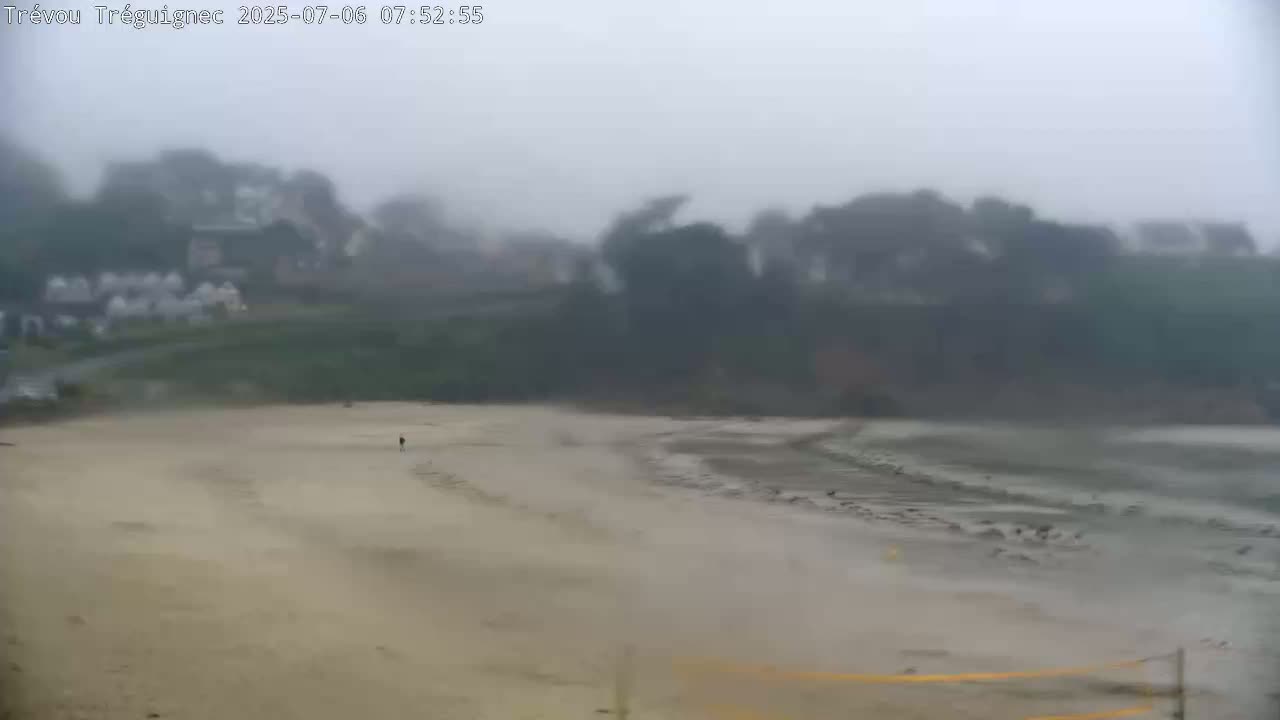 Trévou-Tréguignec, Plage de Trestel Beach Live Cam - Lannion, Côtes-d'Armor, Bretagne, France