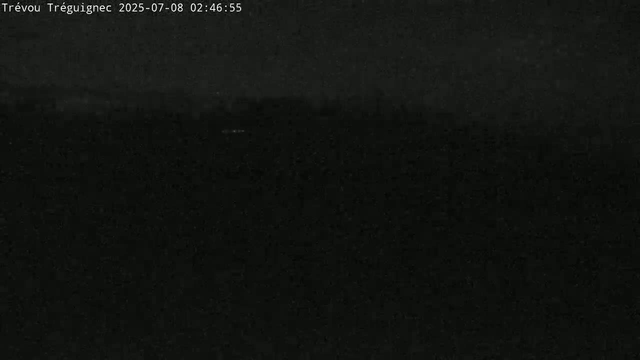Trévou-Tréguignec, Plage de Trestel Beach Live Cam - Lannion, Côtes-d'Armor, Bretagne, France