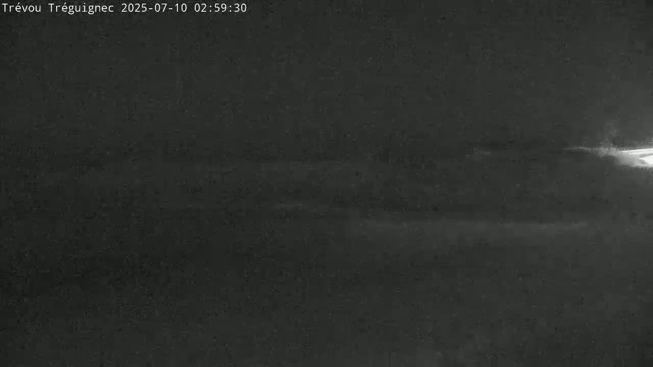 Trévou-Tréguignec, Plage de Trestel Beach Live Cam - Lannion, Côtes-d'Armor, Bretagne, France