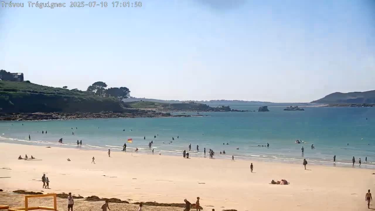 Trévou-Tréguignec, Plage de Trestel Beach Live Cam - Lannion, Côtes-d'Armor, Bretagne, France