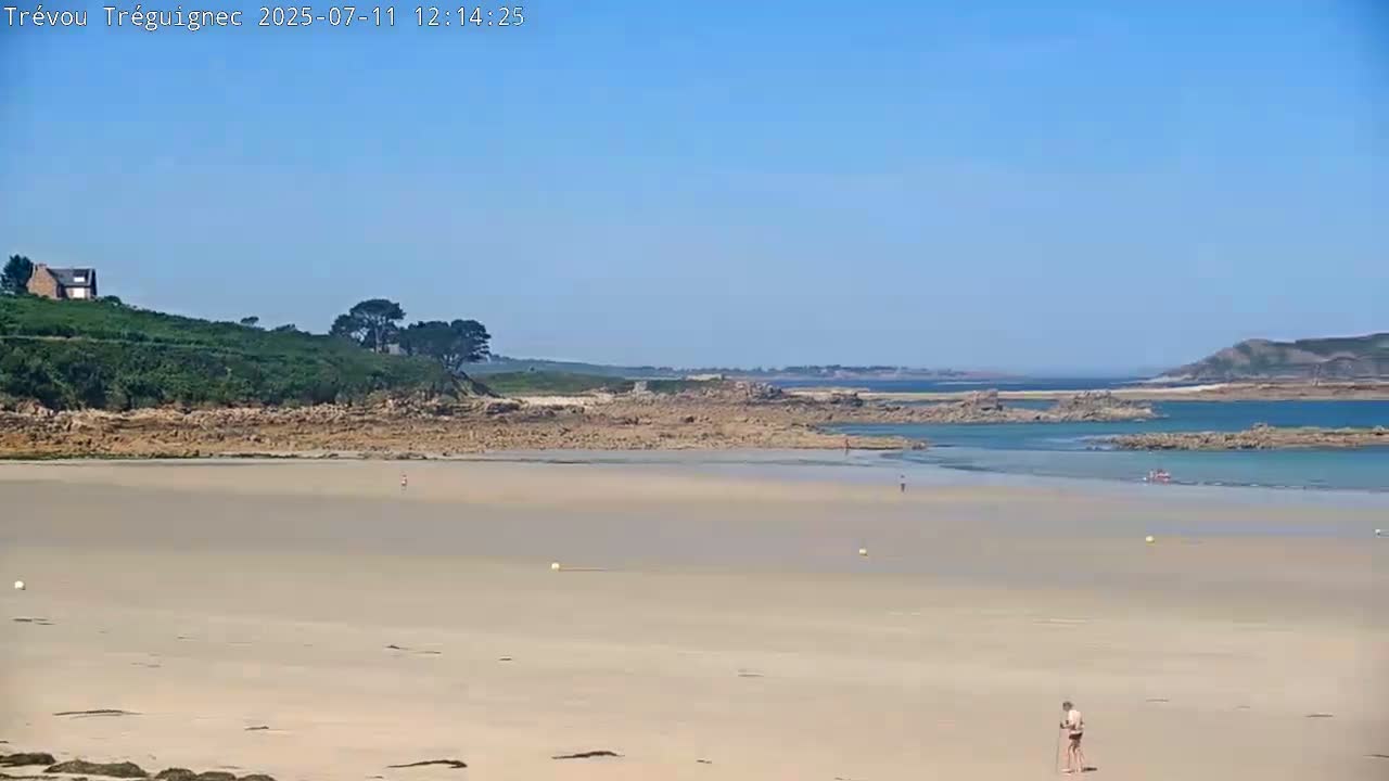 Trévou-Tréguignec, Plage de Trestel Beach Live Cam - Lannion, Côtes-d'Armor, Bretagne, France