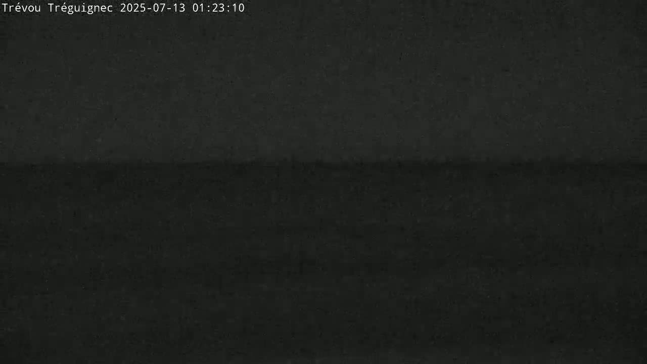 Trévou-Tréguignec, Plage de Trestel Beach Live Cam - Lannion, Côtes-d'Armor, Bretagne, France