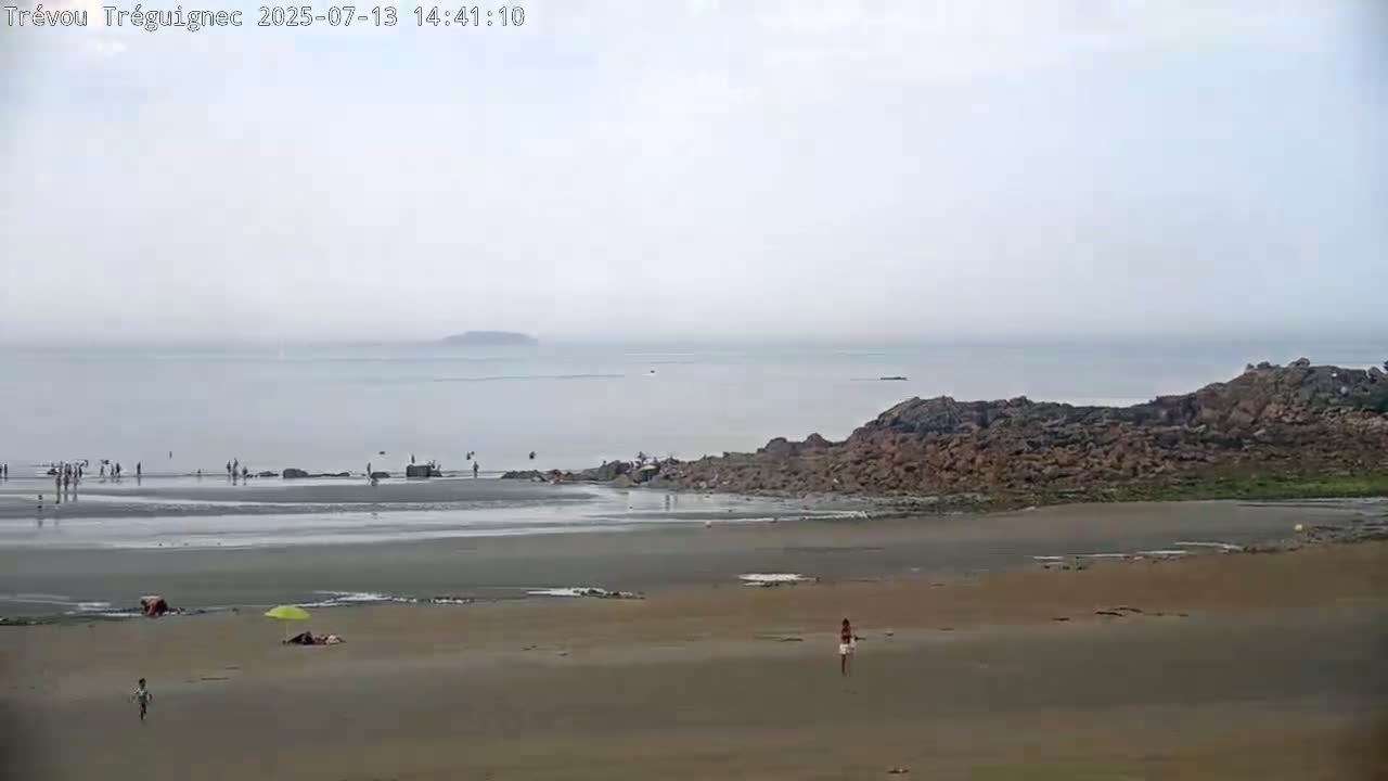 Trévou-Tréguignec, Plage de Trestel Beach Live Cam - Lannion, Côtes-d'Armor, Bretagne, France
