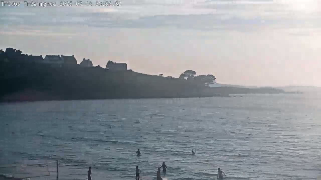 Trévou-Tréguignec, Plage de Trestel Beach Live Cam - Lannion, Côtes-d'Armor, Bretagne, France