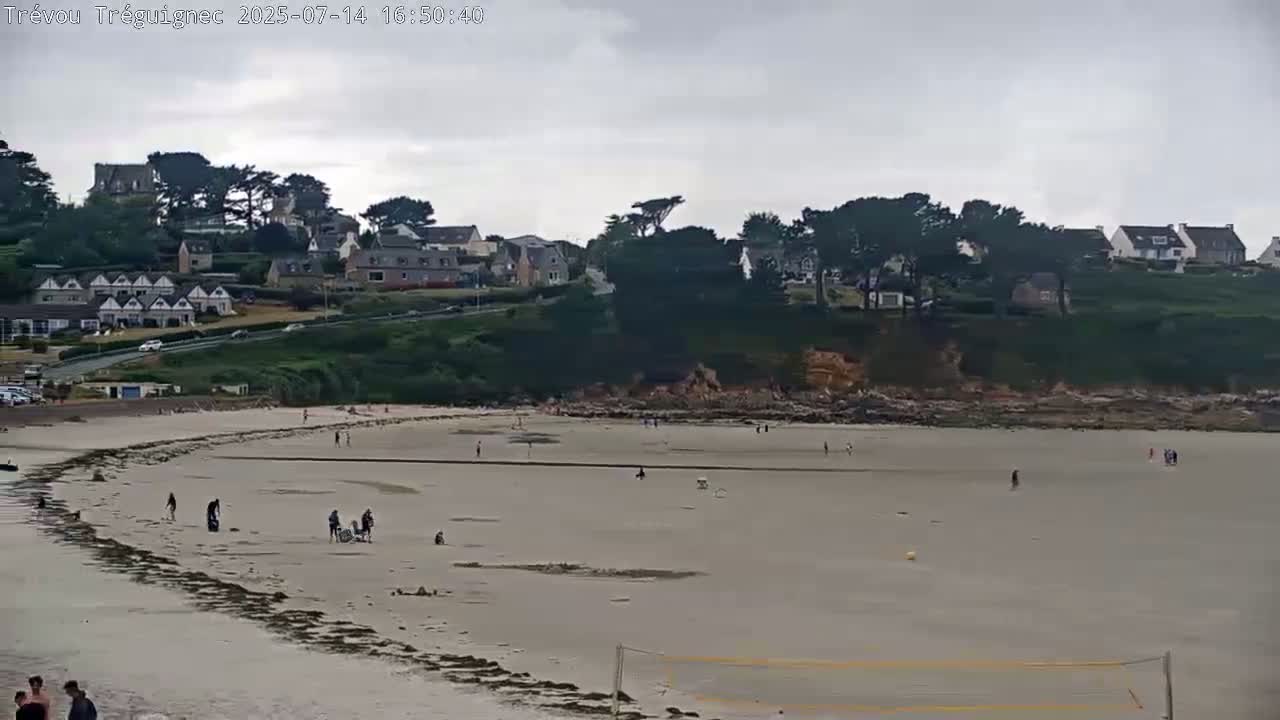 Trévou-Tréguignec, Plage de Trestel Beach Live Cam - Lannion, Côtes-d'Armor, Bretagne, France