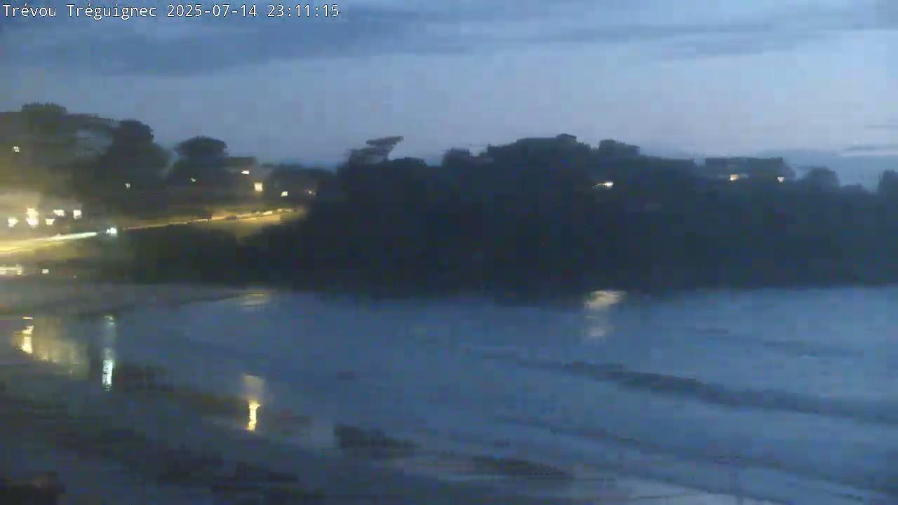 Trévou-Tréguignec, Plage de Trestel Beach Live Cam - Lannion, Côtes-d'Armor, Bretagne, France
