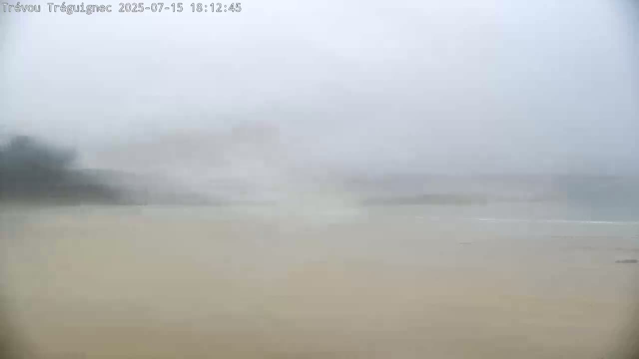Trévou-Tréguignec, Plage de Trestel Beach Live Cam - Lannion, Côtes-d'Armor, Bretagne, France
