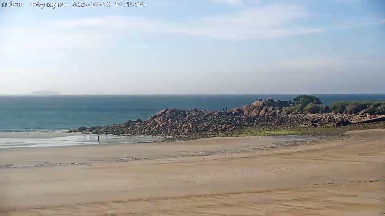 Trévou-Tréguignec, Plage de Trestel Beach Live Cam - Lannion, Côtes-d'Armor, Bretagne, France