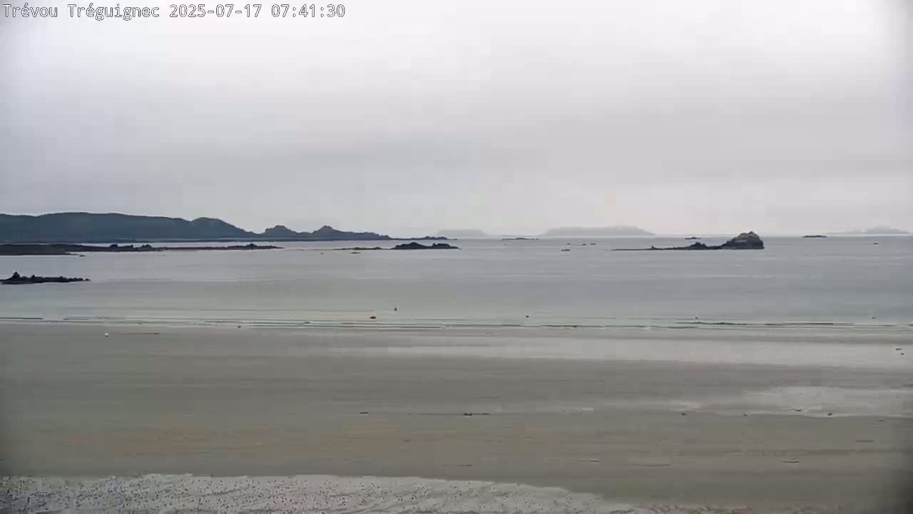 Trévou-Tréguignec, Plage de Trestel Beach Live Cam - Lannion, Côtes-d'Armor, Bretagne, France
