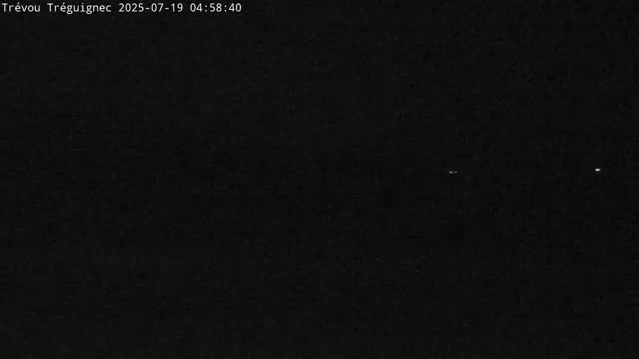 Trévou-Tréguignec, Plage de Trestel Beach Live Cam - Lannion, Côtes-d'Armor, Bretagne, France