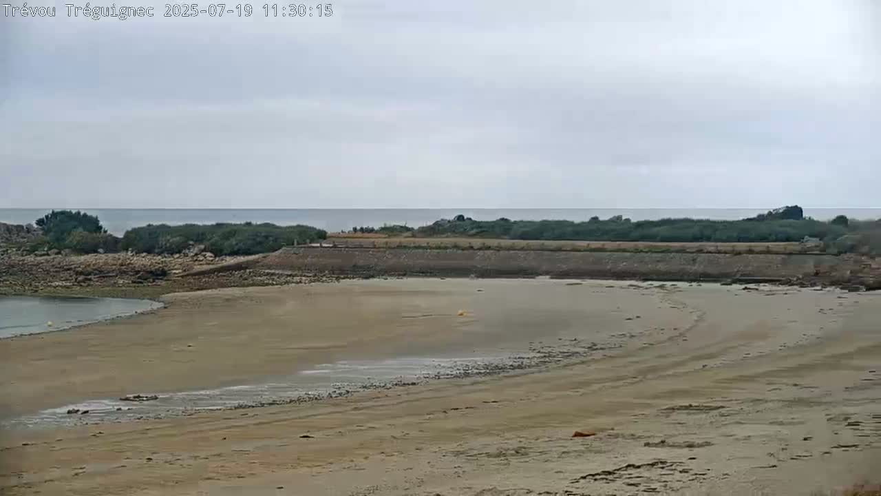 Trévou-Tréguignec, Plage de Trestel Beach Live Cam - Lannion, Côtes-d'Armor, Bretagne, France