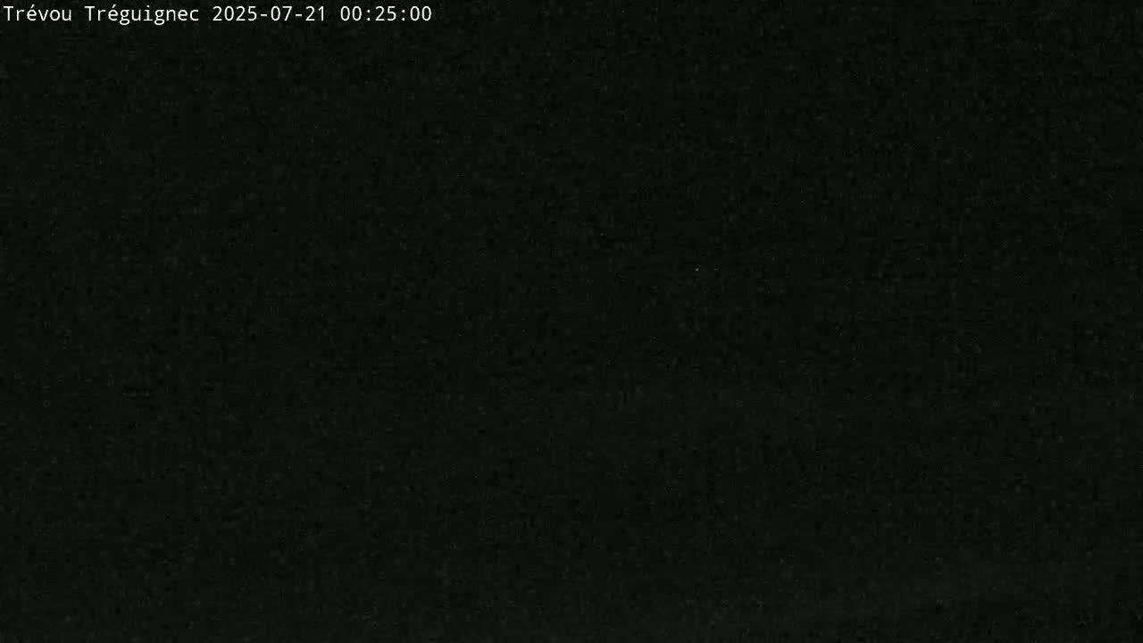 Trévou-Tréguignec, Plage de Trestel Beach Live Cam - Lannion, Côtes-d'Armor, Bretagne, France