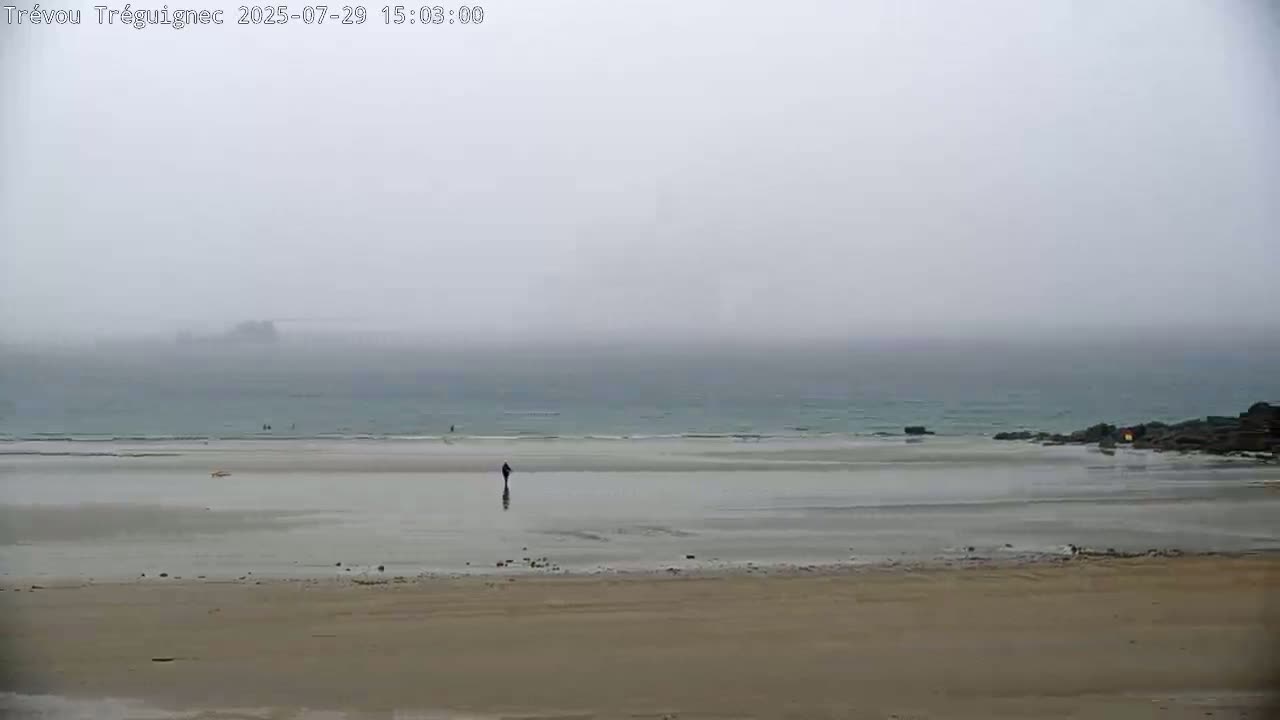 Trévou-Tréguignec, Plage de Trestel Beach Live Cam - Lannion, Côtes-d'Armor, Bretagne, France